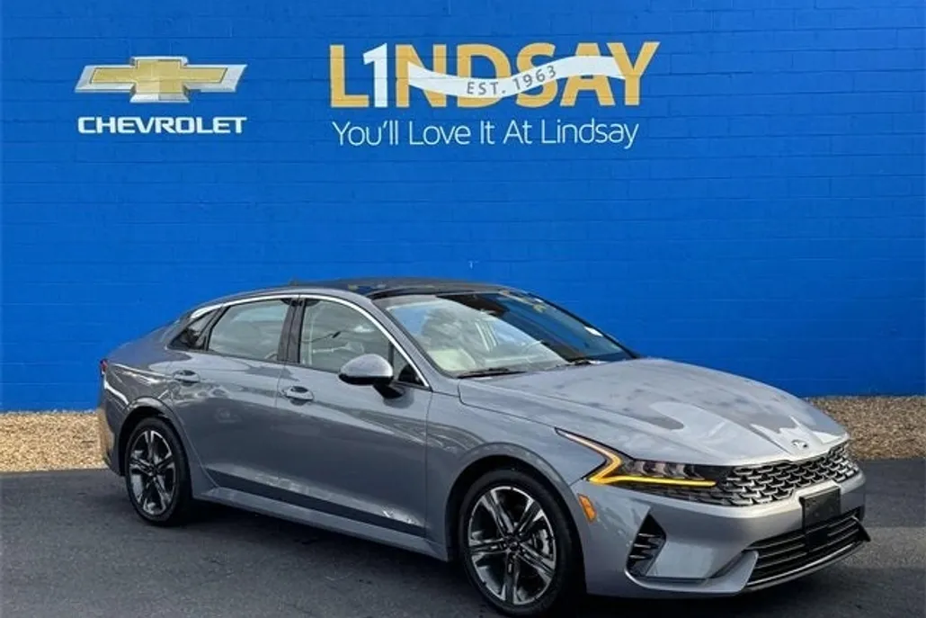 2021 Kia K5 EX photo 1