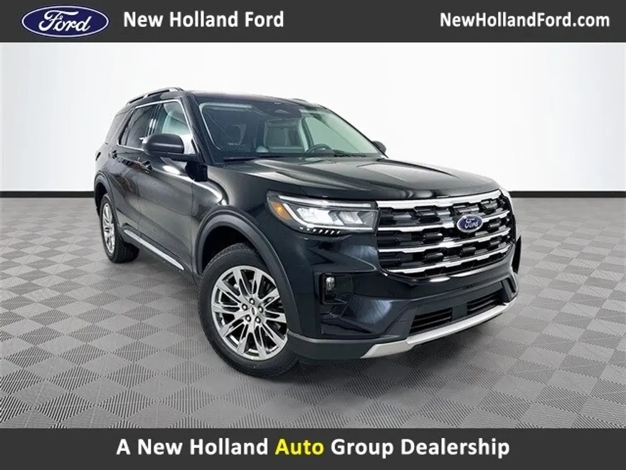 2025 Ford Explorer photo 1