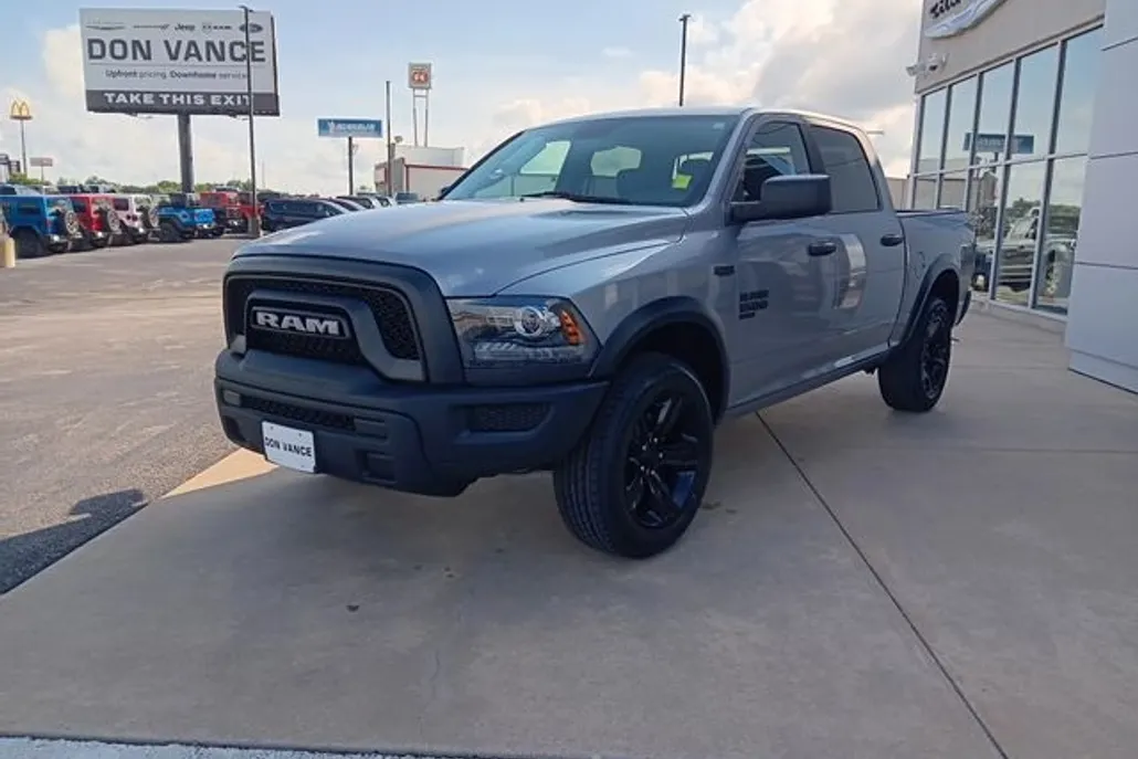 2024 Ram 1500 Classic Warlock photo 1
