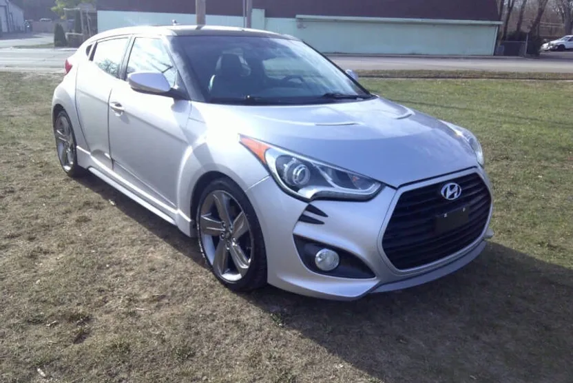 2015 Hyundai Veloster Turbo photo 1