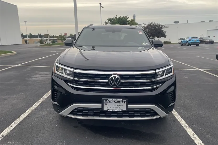 2021 Volkswagen Atlas Cross Sport SE Technology photo 1