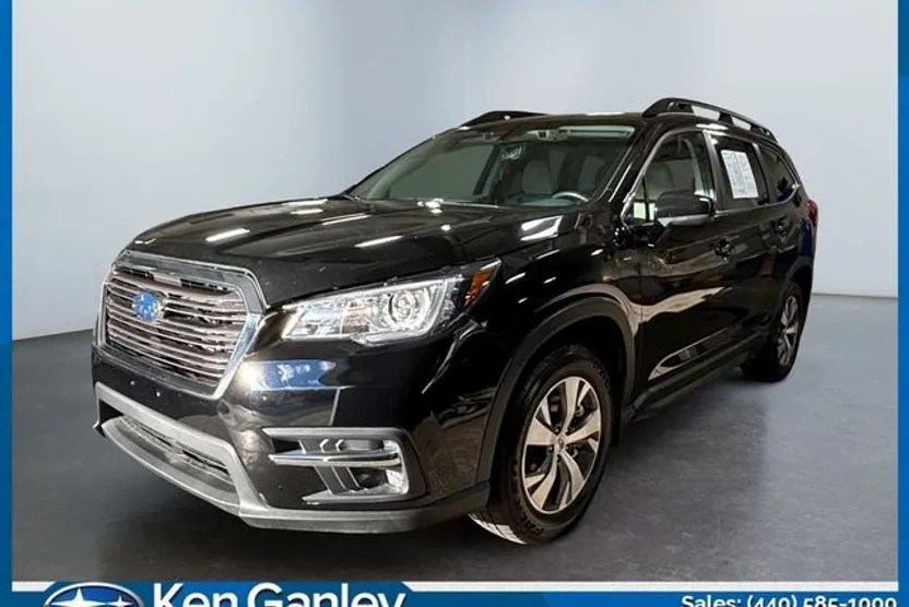 2022 Subaru Ascent Premium photo 1