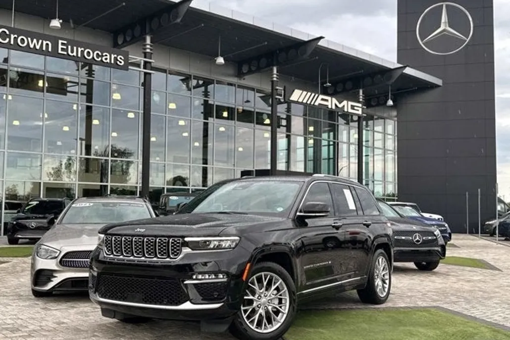 2024 Jeep Grand Cherokee Summit photo 1