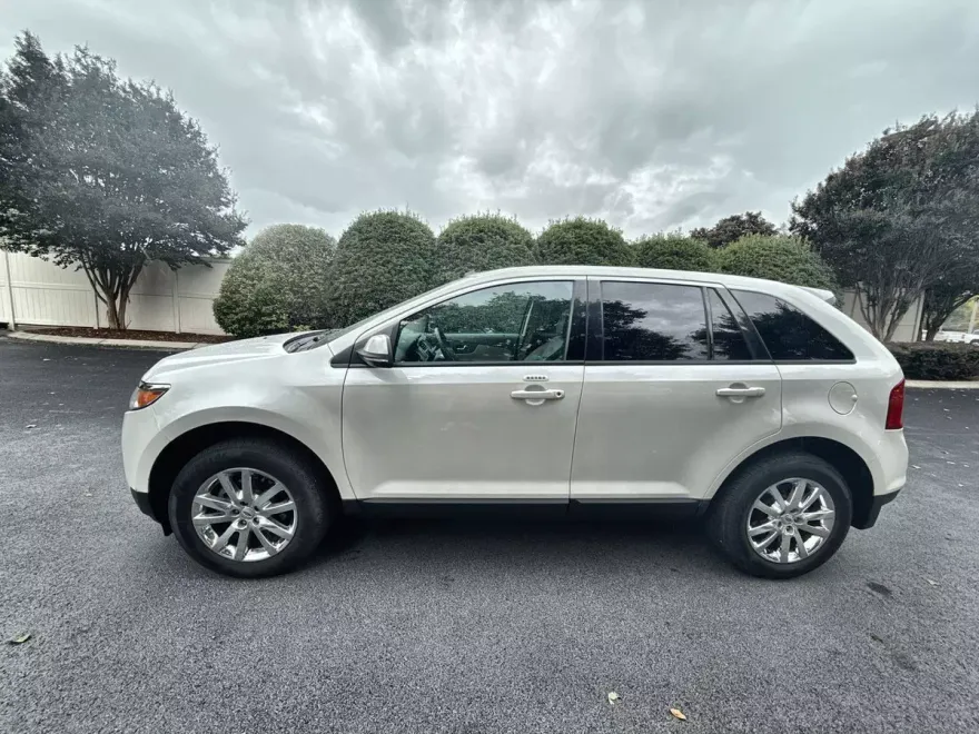 2013 Ford Edge SEL photo 1