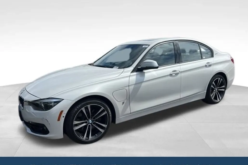 2018 Bmw 330e Sedan photo 1