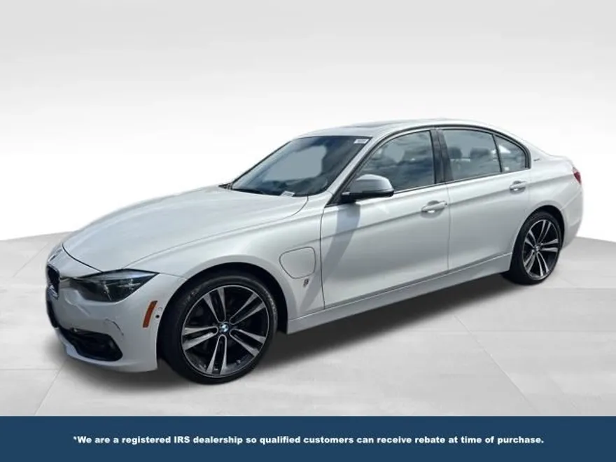 2018 Bmw 330e Sedan photo 1