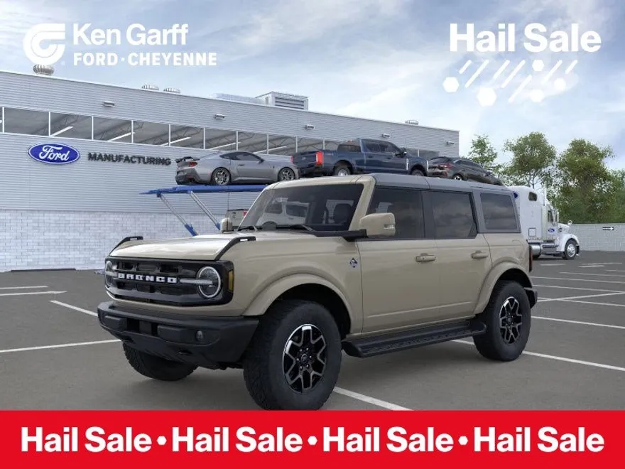 2025 Ford Bronco Outer Banks photo 1