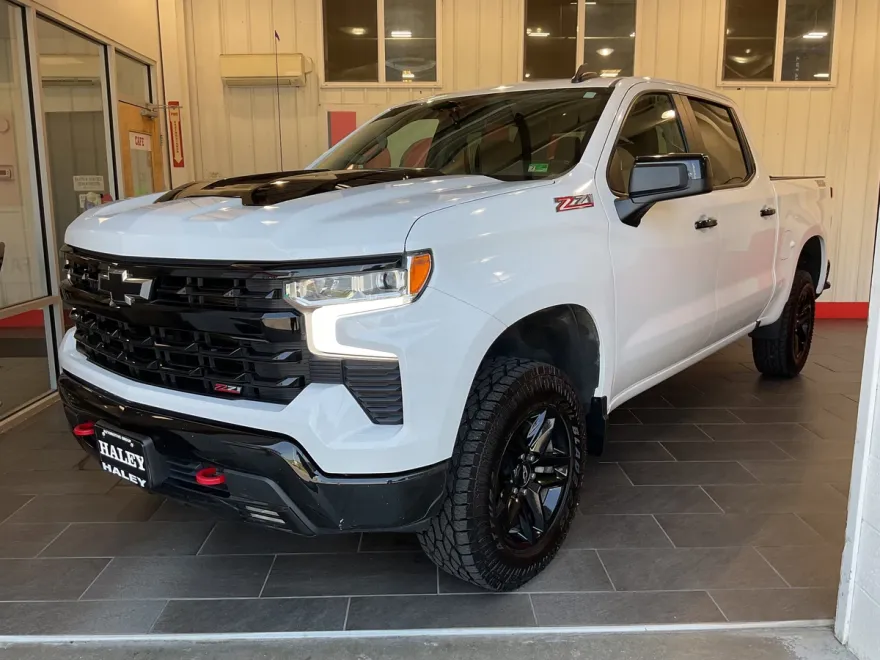 2023 Chevrolet Silverado 1500 LT Trail Boss photo 1