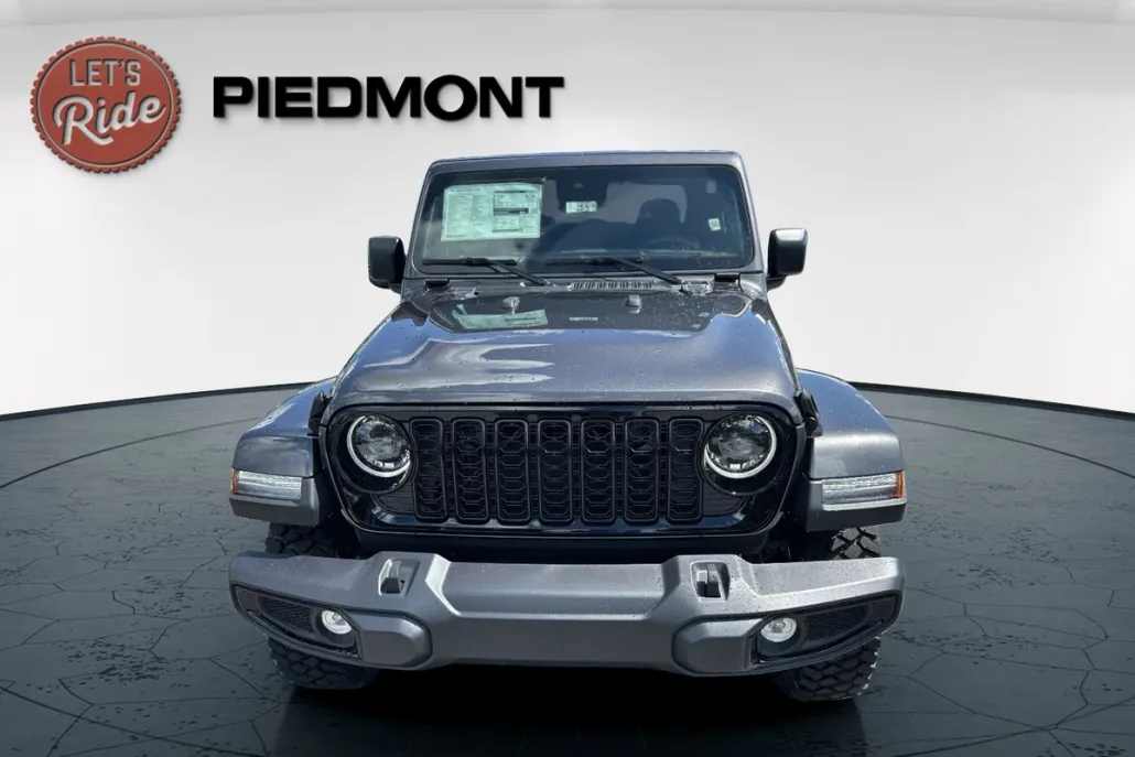 2025 Jeep Gladiator Sport photo 1
