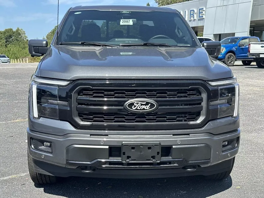 2025 Ford F-150 Lariat photo 1