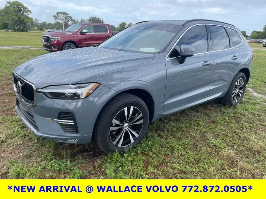 2023 Volvo XC60 B5 Core photo 1