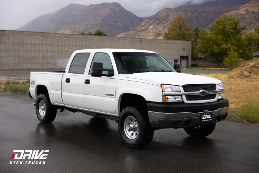 2004 Chevrolet Silverado 2500HD LS photo 1
