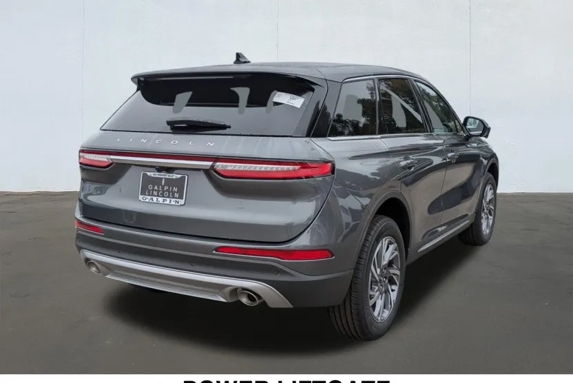 2025 Lincoln Corsair Premiere photo 1