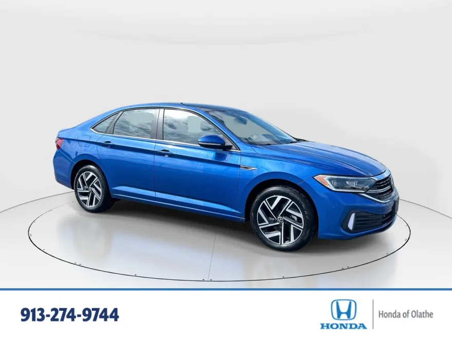 2022 Volkswagen Jetta SEL photo 1