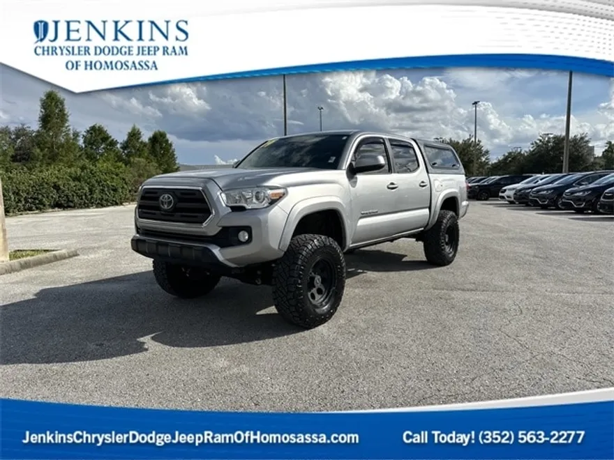 2019 Toyota Tacoma SR5 V6 4x4 photo 1