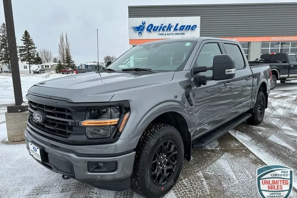 2025 Ford F-150 XLT photo 1