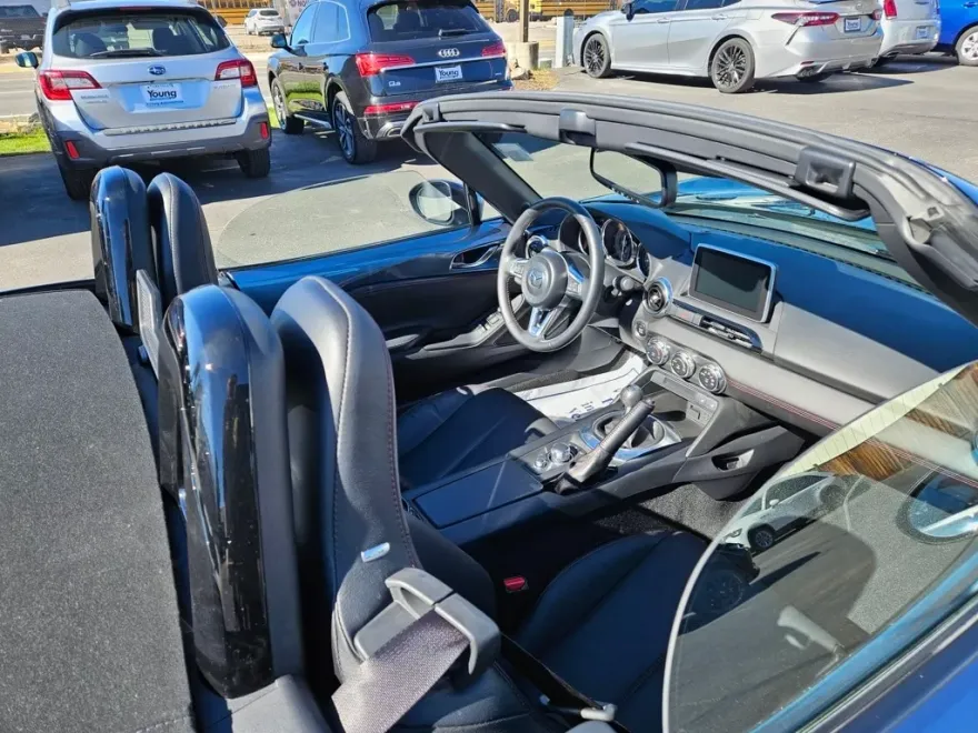 2017 Mazda MX-5 Miata Miata Grand Touring photo 1
