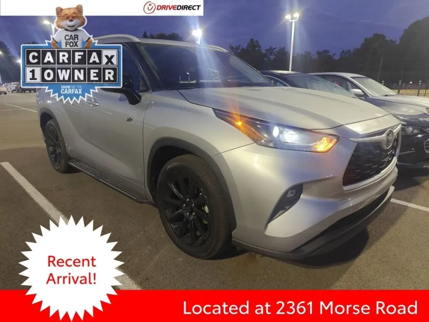 2022 Toyota Highlander XLE photo 1