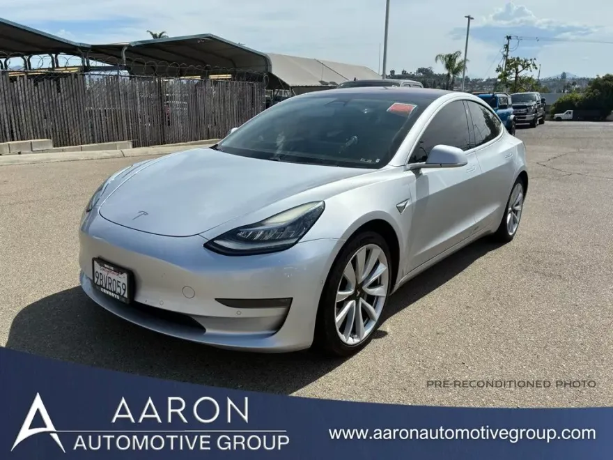 2018 Tesla Model 3 Long Range photo 1