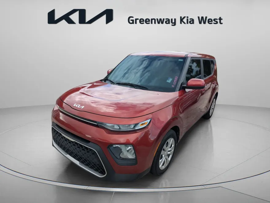 2022 Kia Soul LX photo 1
