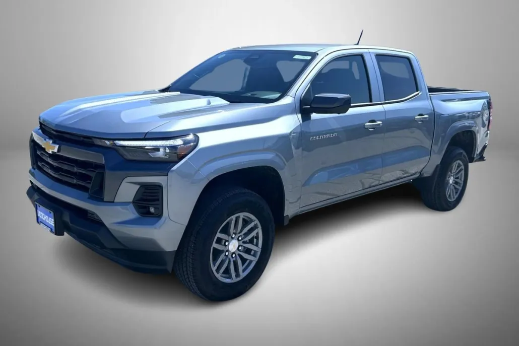 2025 Chevrolet Colorado Work Truck LT photo 1