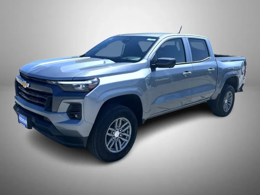 2025 Chevrolet Colorado Work Truck LT photo 1