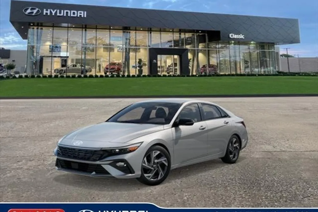 2025 Hyundai Elantra SEL Sport photo 1