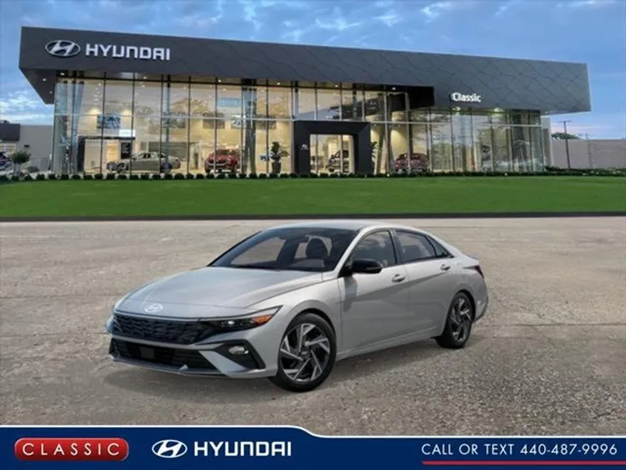2025 Hyundai Elantra SEL Sport photo 1