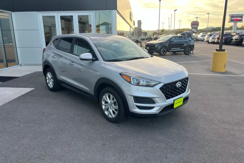 2020 Hyundai Tucson SE photo 1