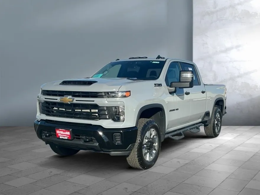 2024 Chevrolet Silverado 2500HD Custom photo 1