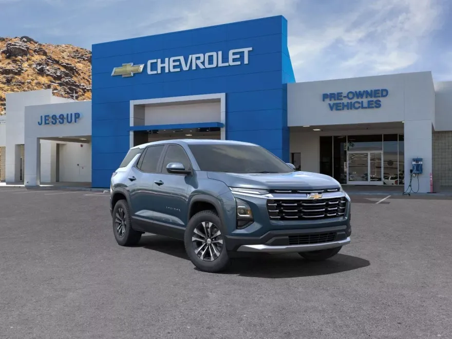 2025 Chevrolet Equinox LT photo 1