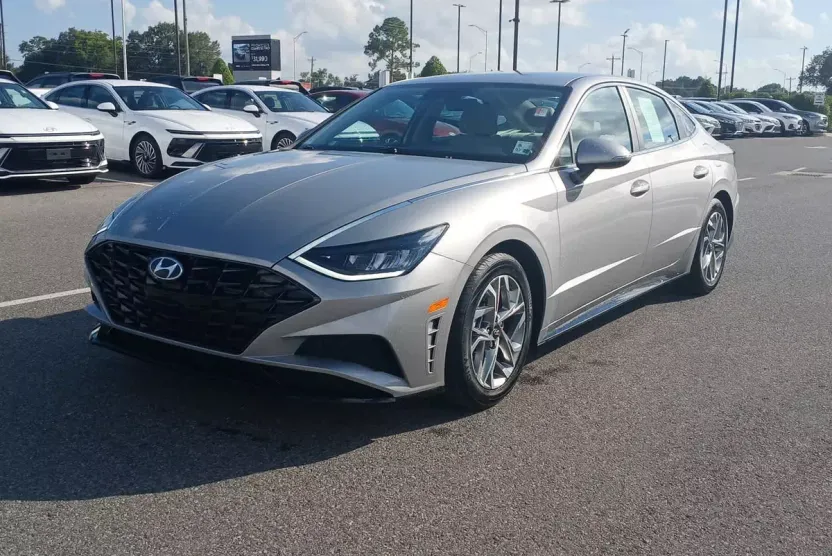 2023 Hyundai Sonata SEL photo 1