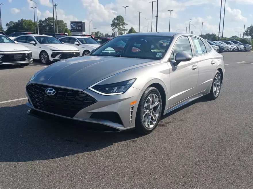 2023 Hyundai Sonata SEL photo 1