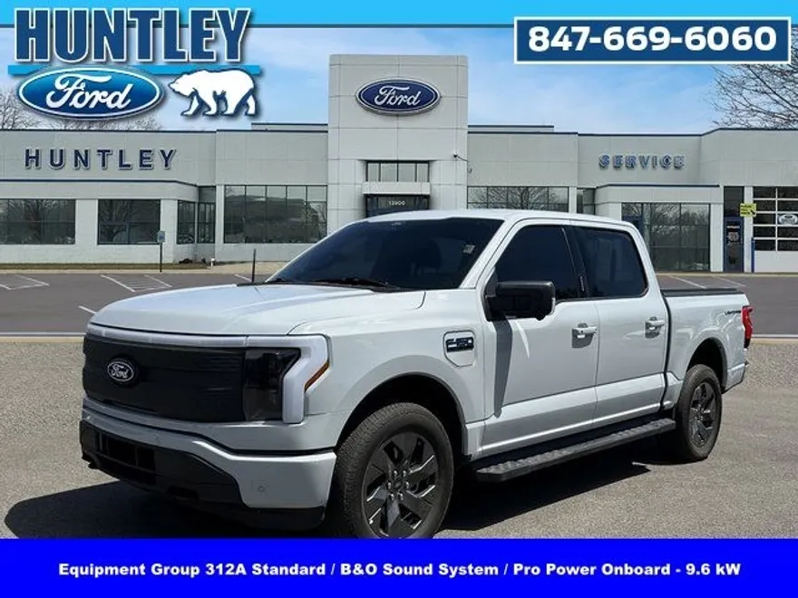 2024 Ford F-150 Lightning photo 1