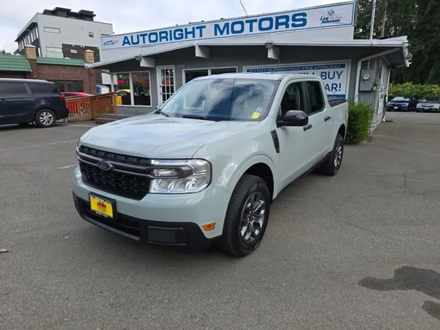 2024 Ford Maverick XLT photo 1