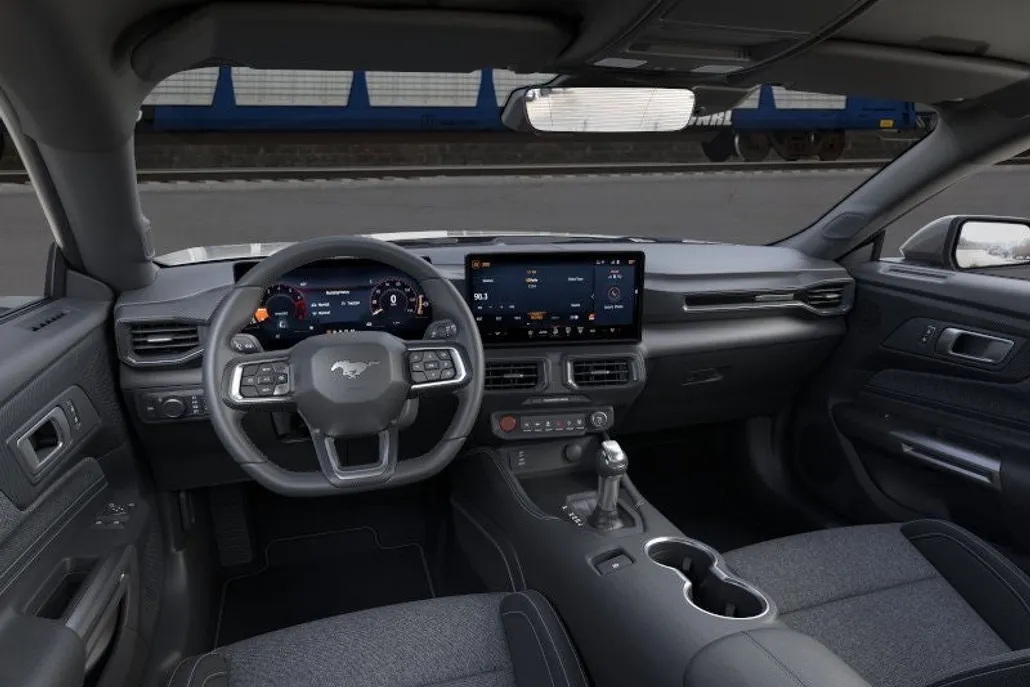2025 Ford Mustang EcoBoost photo 1