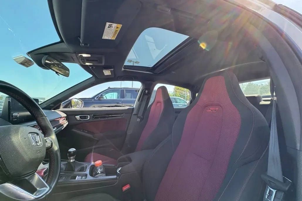 2023 Honda Civic Si photo 1