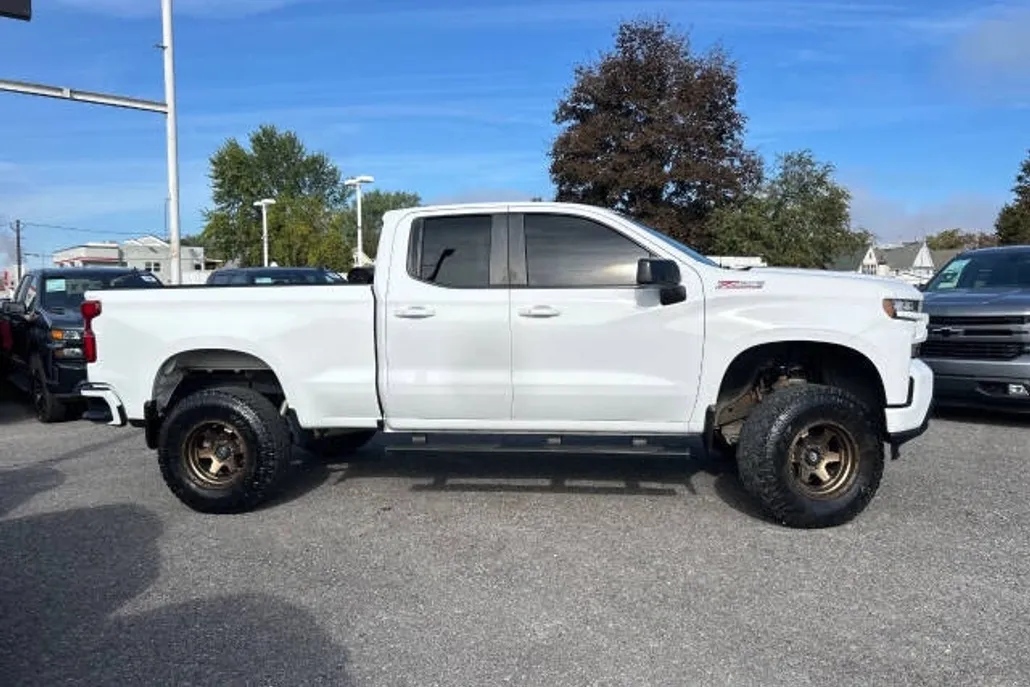 2019 Chevrolet Silverado 1500 RST photo 1