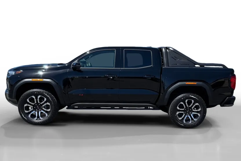 2025 Gmc Canyon AT4 photo 1