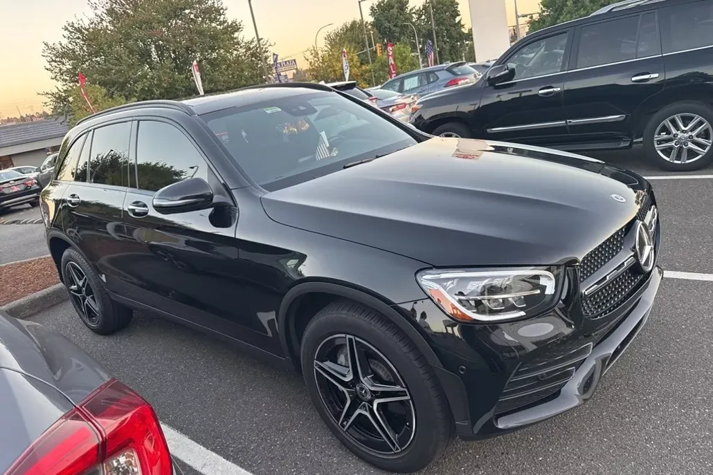 2022 Mercedes Benz GLC 300 4MATIC photo 1