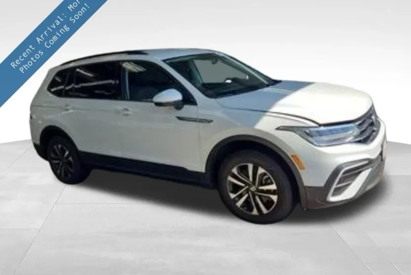 2022 Volkswagen Tiguan S photo 1