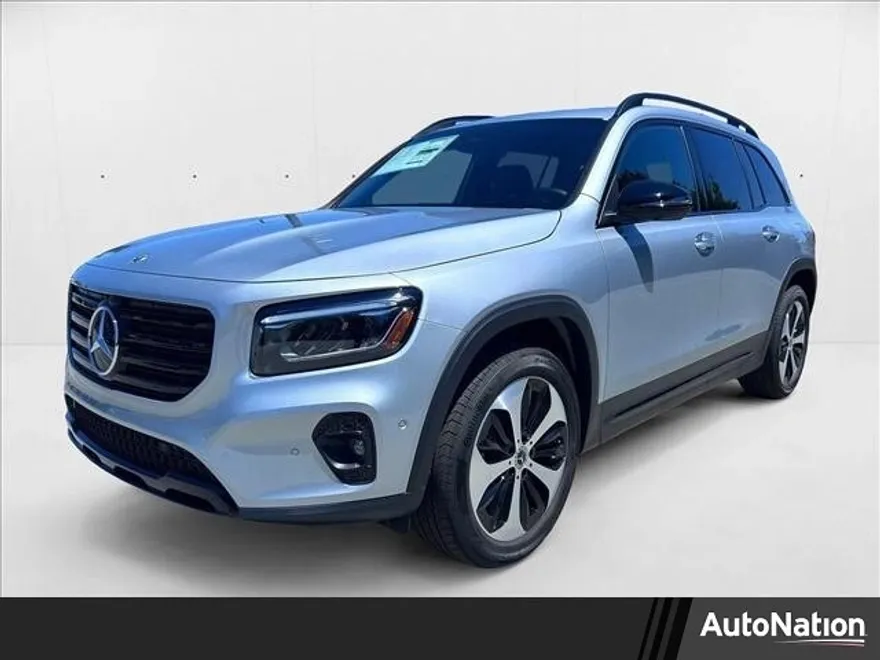 2025 Mercedes Benz GLB 250 4MATIC photo 1
