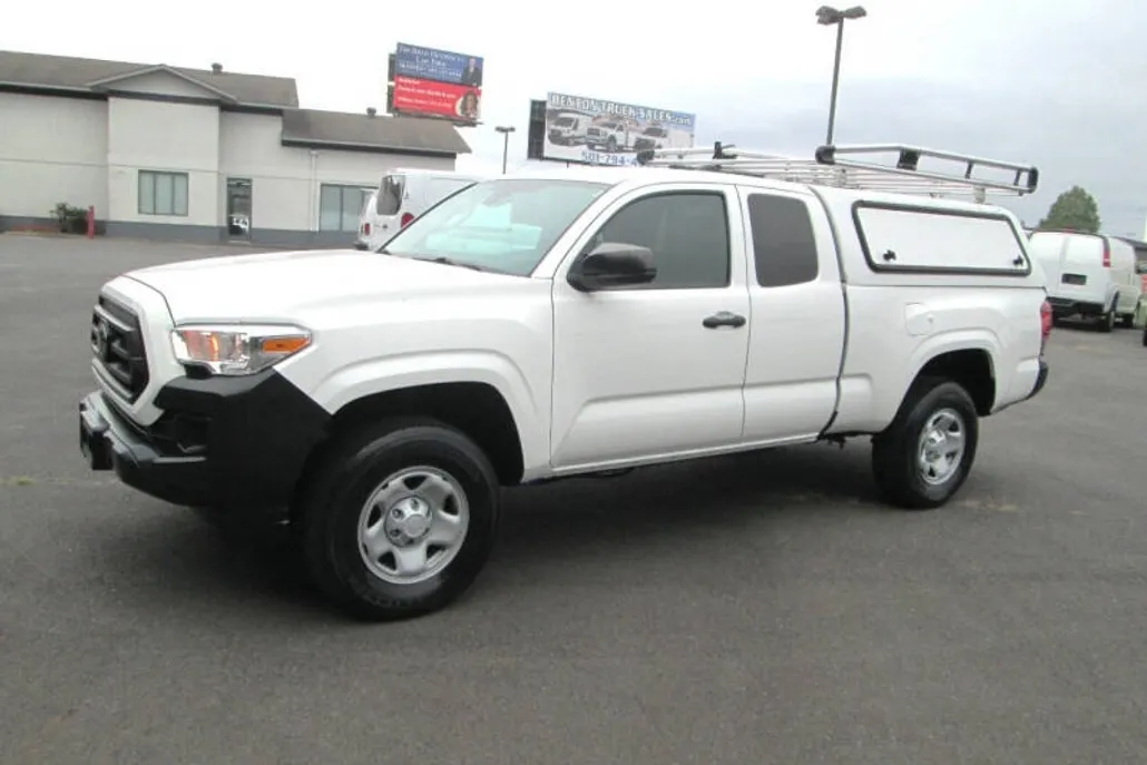 2022 Toyota Tacoma SR photo 1