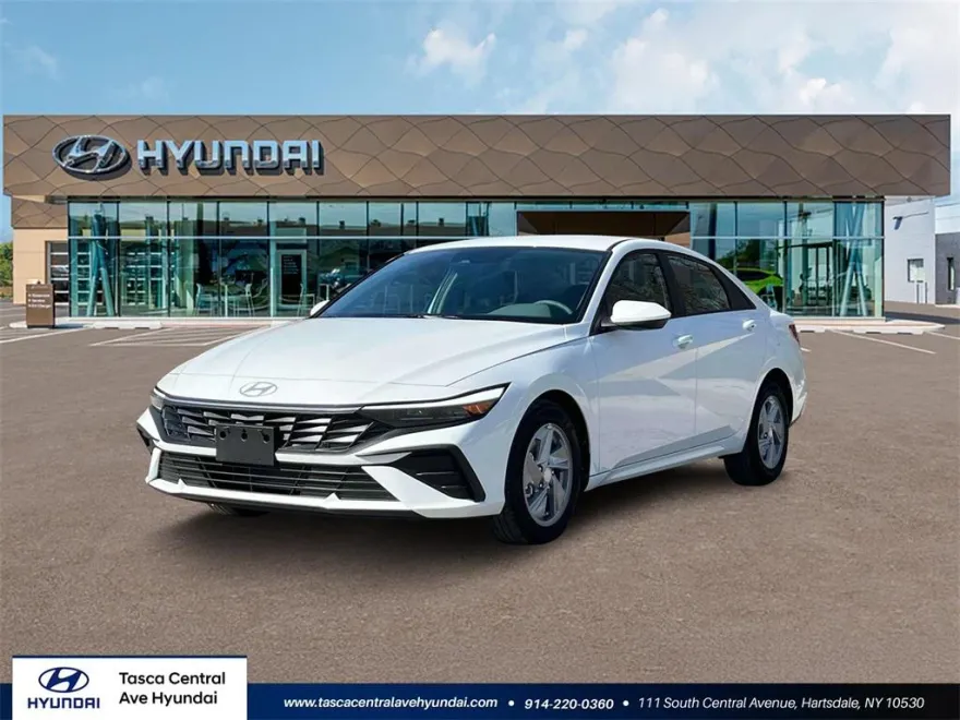 2025 Hyundai Elantra SE photo 1