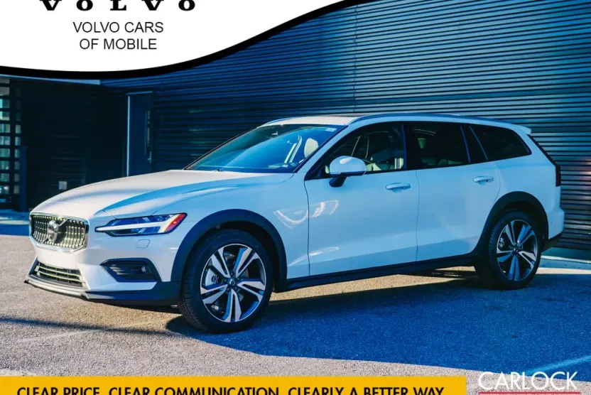 2025 Volvo V60 Cross Country B5 Plus photo 1