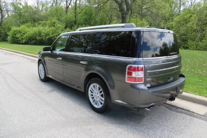 2016 Ford Flex SEL photo 1