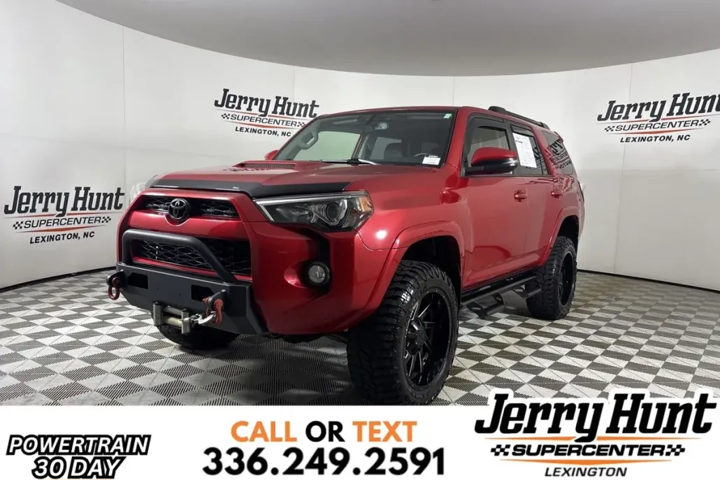 2019 Toyota 4Runner TRD Off-Road Premium photo 1