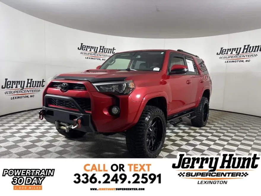 2019 Toyota 4Runner TRD Off-Road Premium photo 1