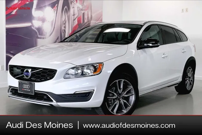 2018 Volvo V60 Cross Country T5 photo 1