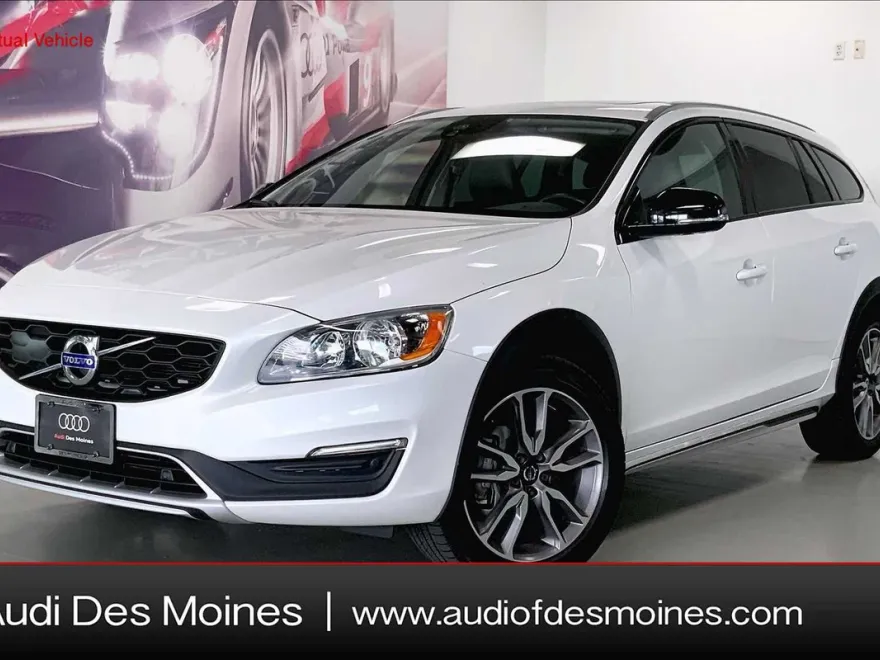 2018 Volvo V60 Cross Country T5 photo 1